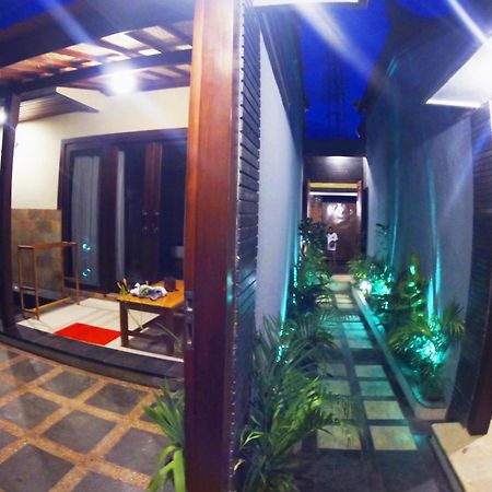 Villa Sahabat Гілі-Траванган Номер фото